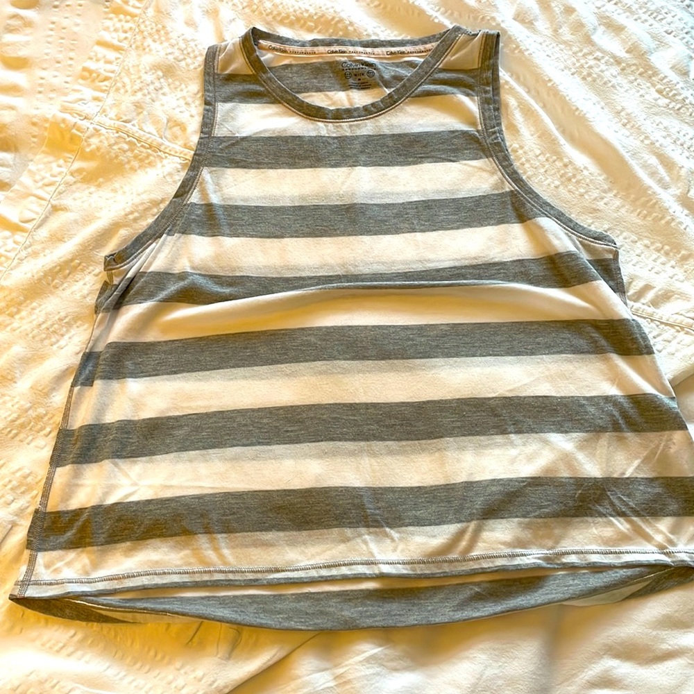 CALVIN KLEIN PERFORMANCE crop stripe workout TANK 🤍🤍